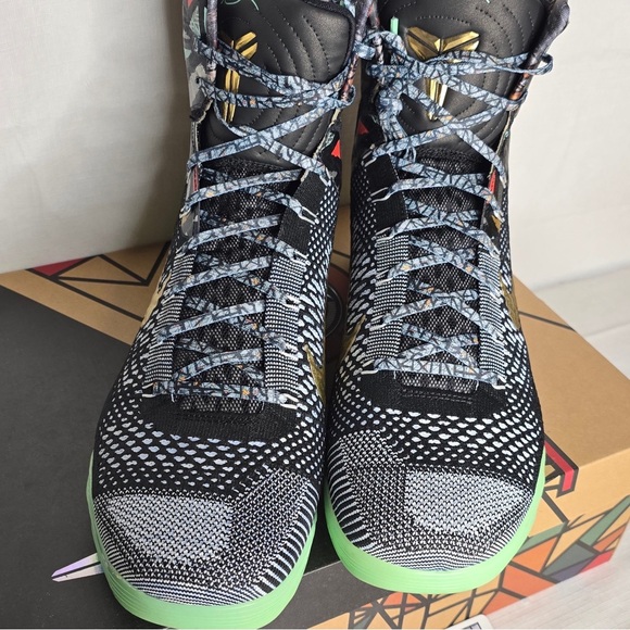 Athletic_Shoes